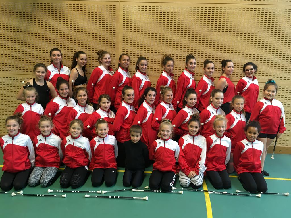 Photo 005 - Club de Twirling baton de L'oison